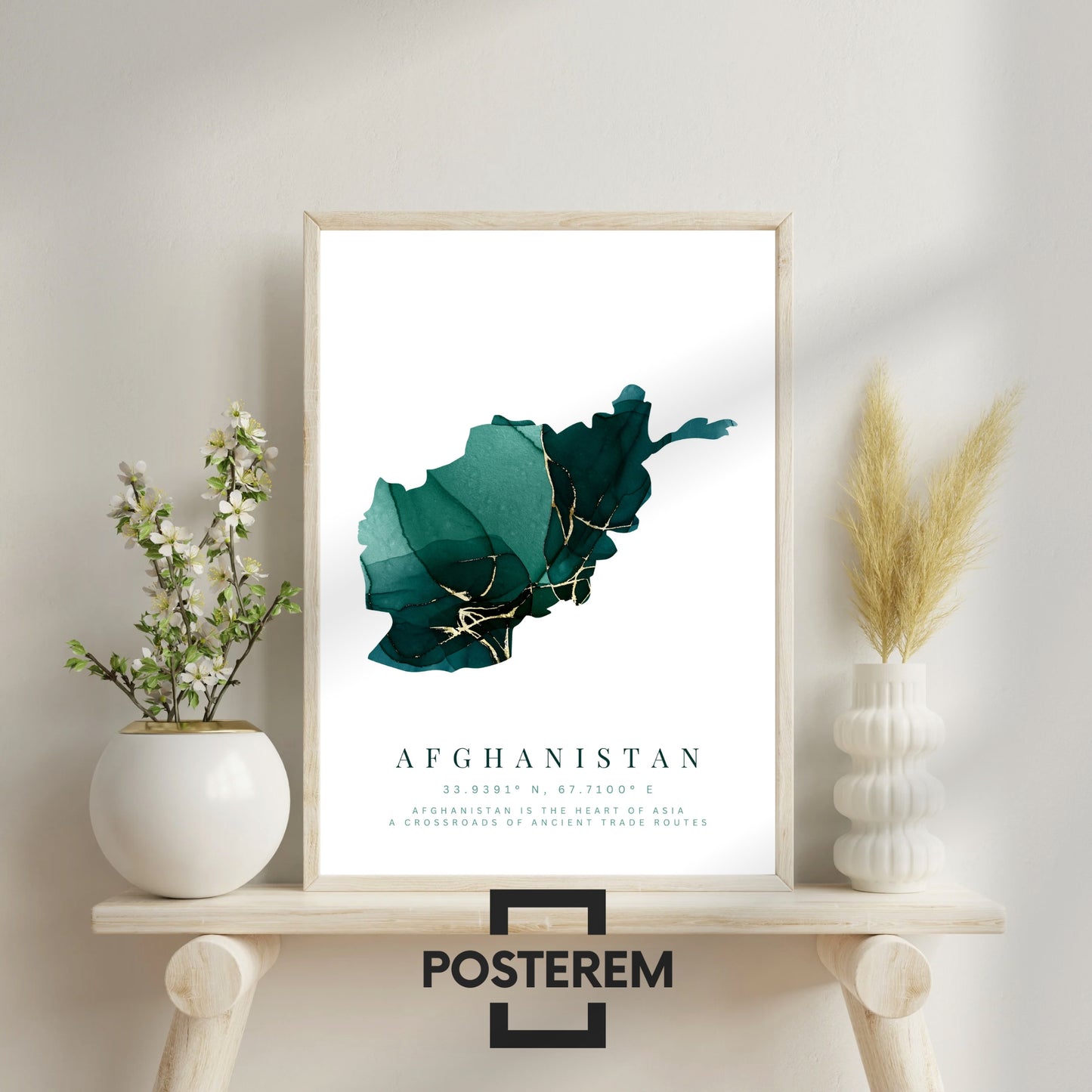 Poster-Set | 3-Teilig | Personalisiert „Afghanistan“ – Karte, Stadt & Familie (Grün-Gold Watercolor)
