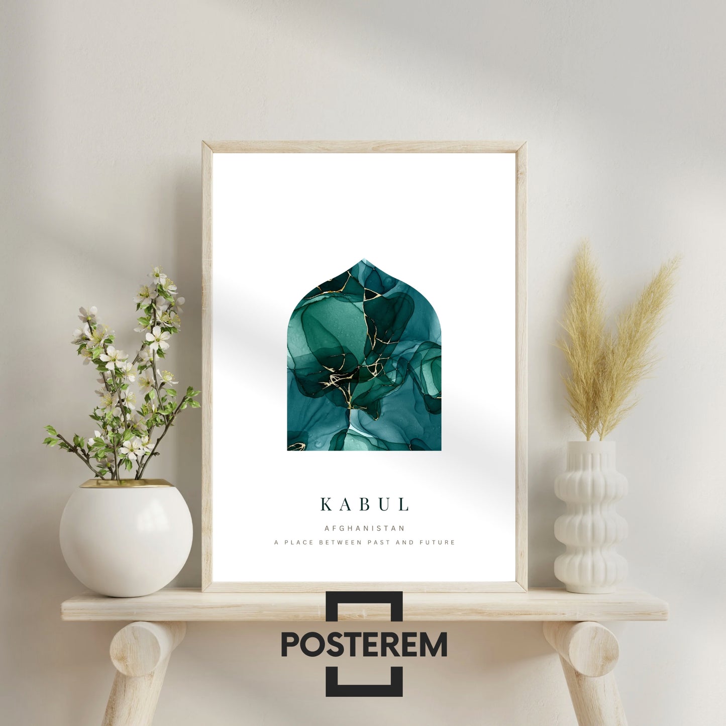 Poster-Set | 3-Teilig | Personalisiert „Afghanistan“ – Karte, Stadt & Familie (Grün-Gold Watercolor)